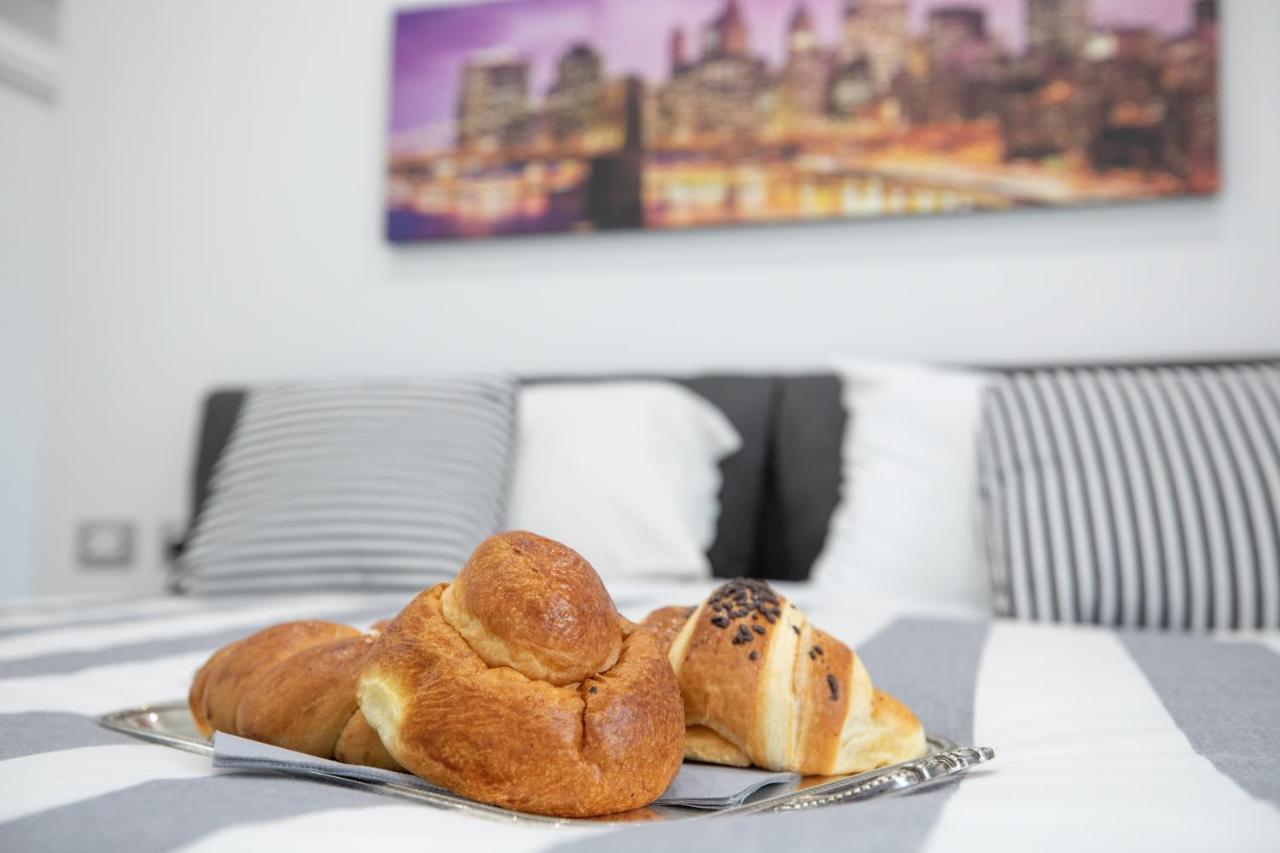 Napolidays Toledo Apartment By Dimorra מראה חיצוני תמונה