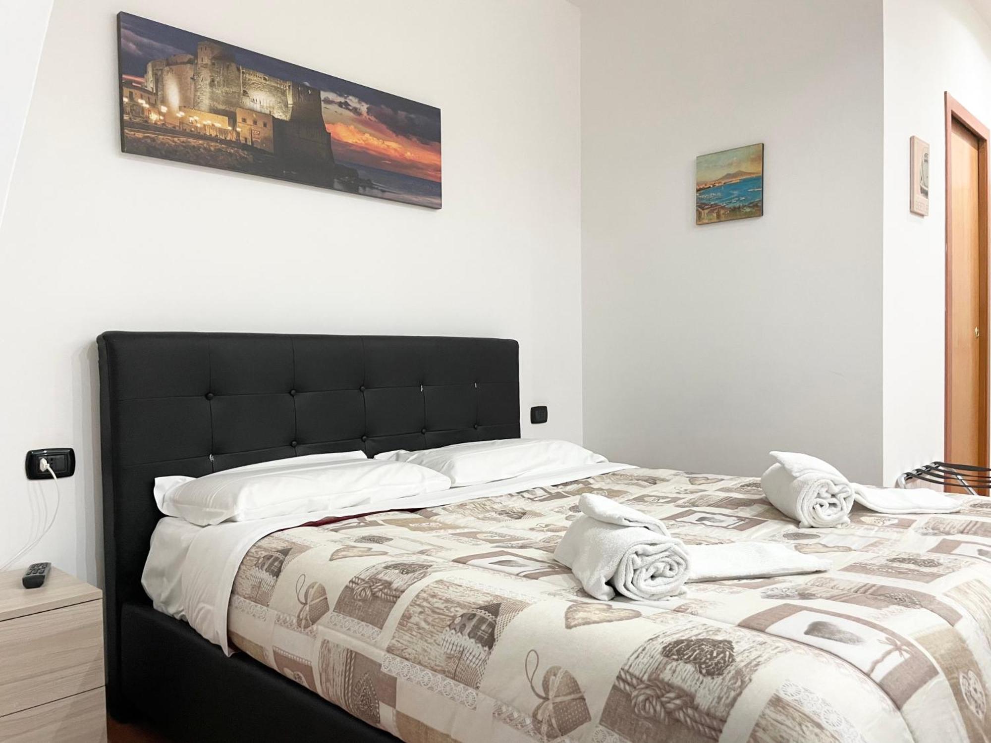 Napolidays Toledo Apartment By Dimorra מראה חיצוני תמונה